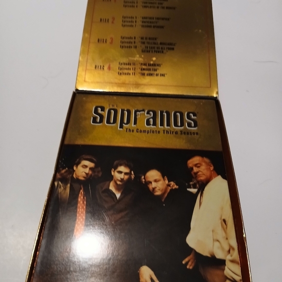 Sopranos Seasons 1,2,3 - Picture 3 of 14